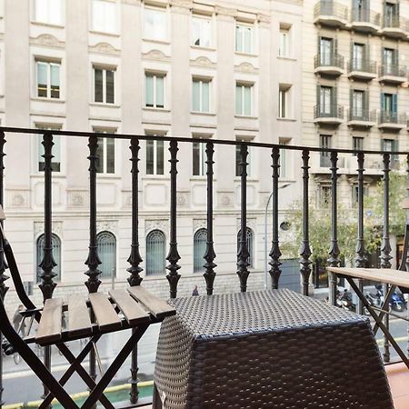 Stay U-Nique Apartments Eixample Center Барселона Екстериор снимка