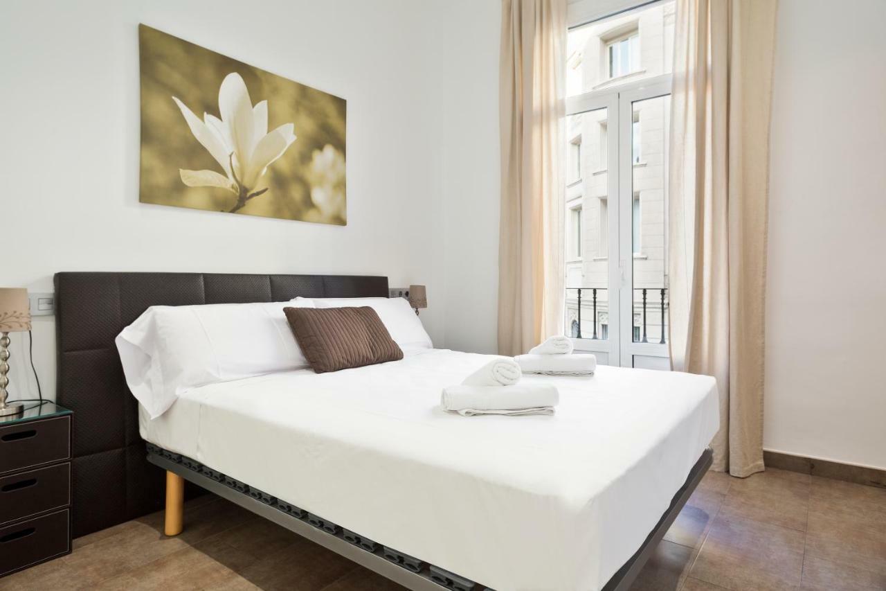 Stay U-Nique Apartments Eixample Center Барселона Екстериор снимка